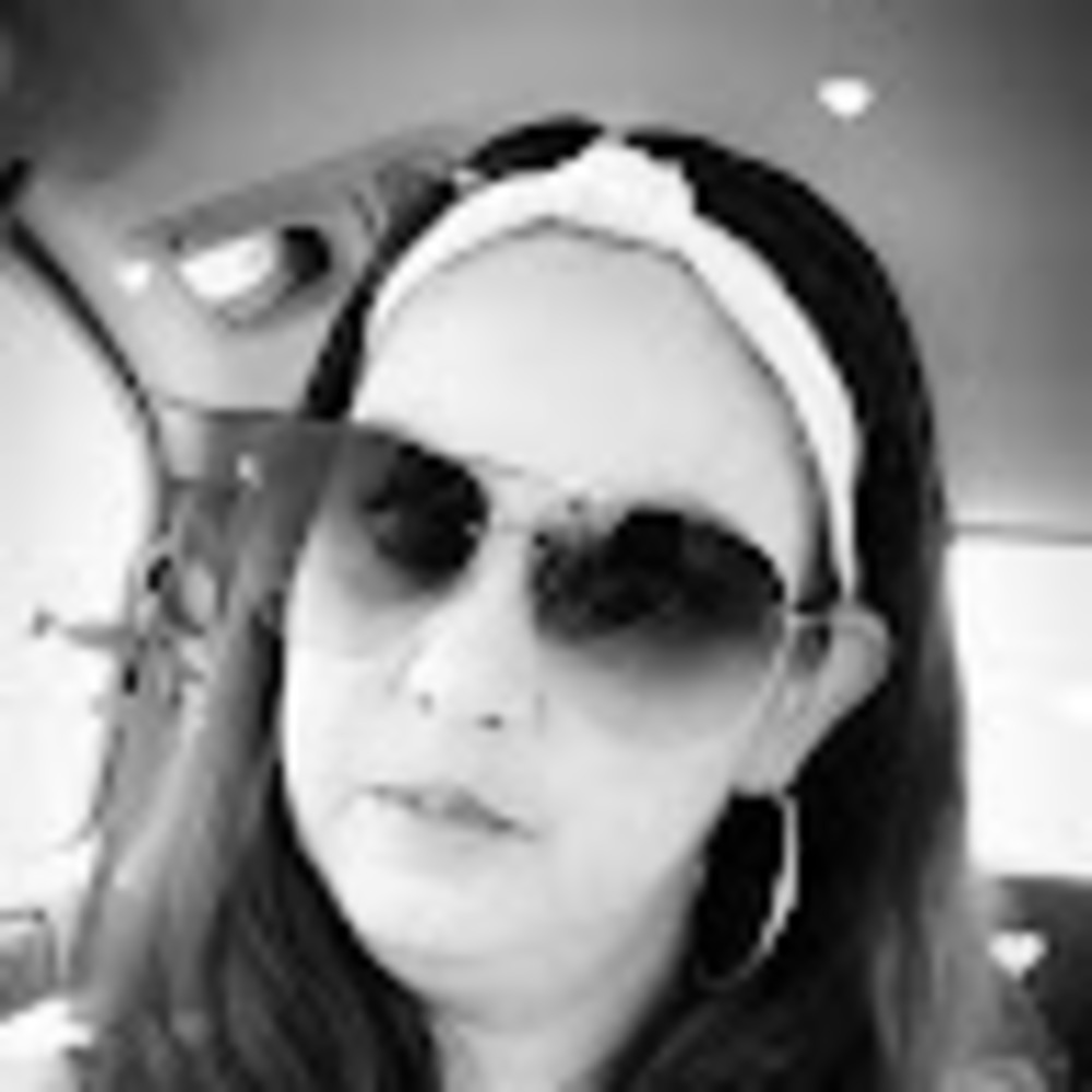 Meet your Posher, Adrianna